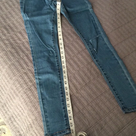 High Waist Push Jeans. UNIF. size 23 - Picture 5 of 6
